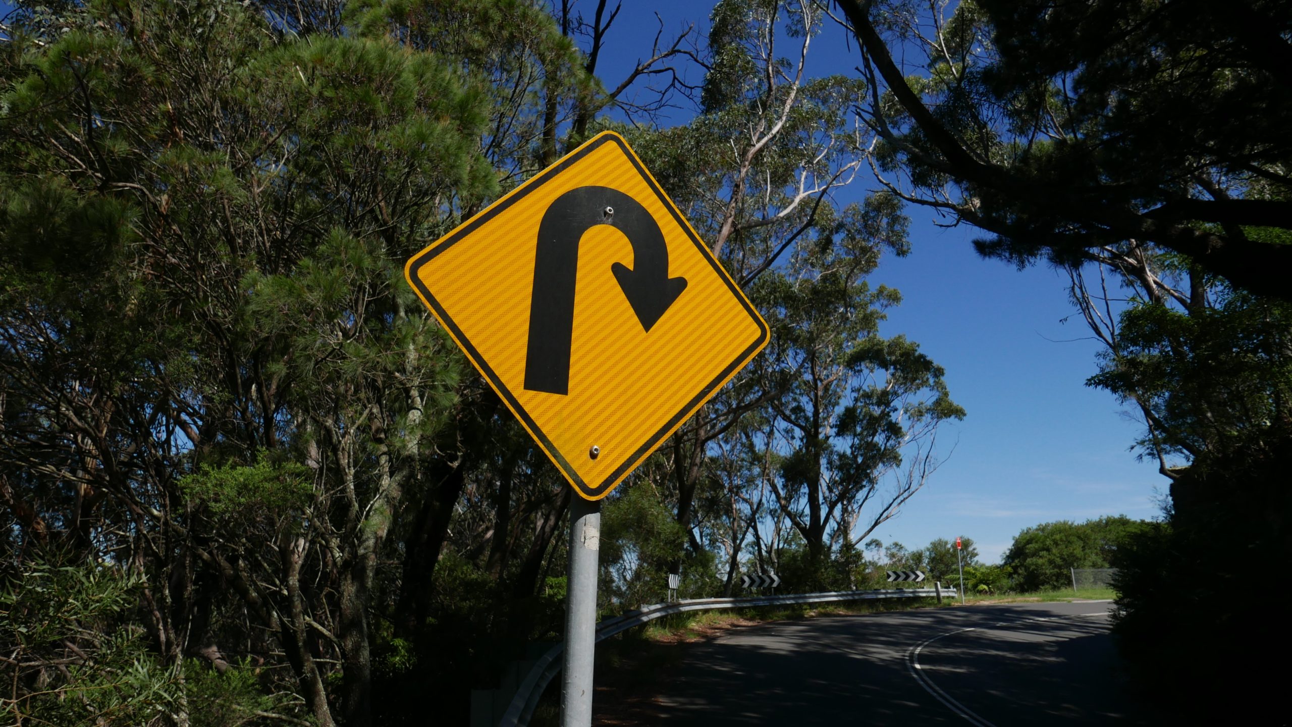 reverse traffic sign